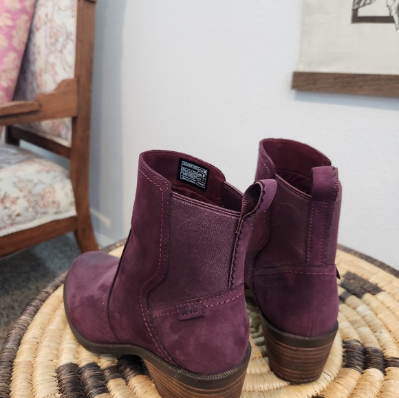 Teva Anaya Bootie Chelsea Boots - Waterproof Suede Leather Purple 💜 - Picture 4 of 11